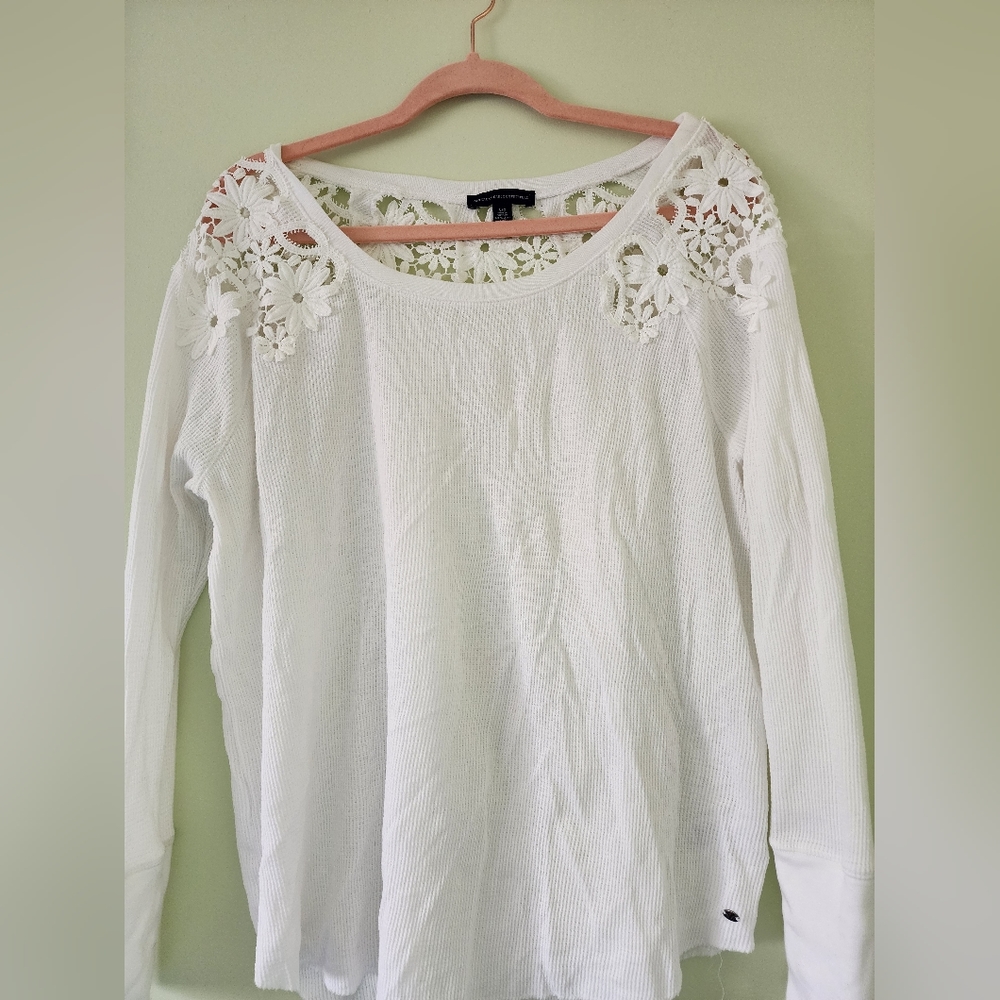 AEO Lace detail top